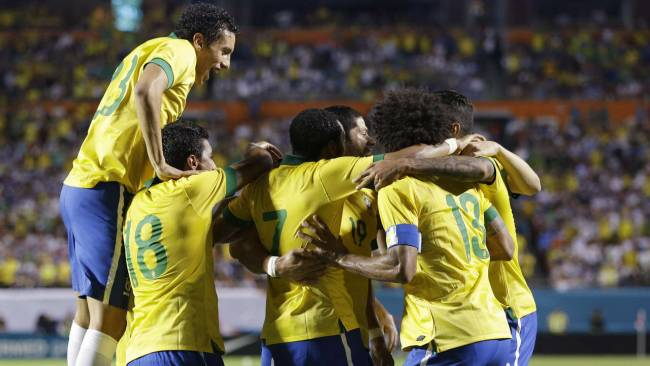 俱乐部在他 俱乐部在他