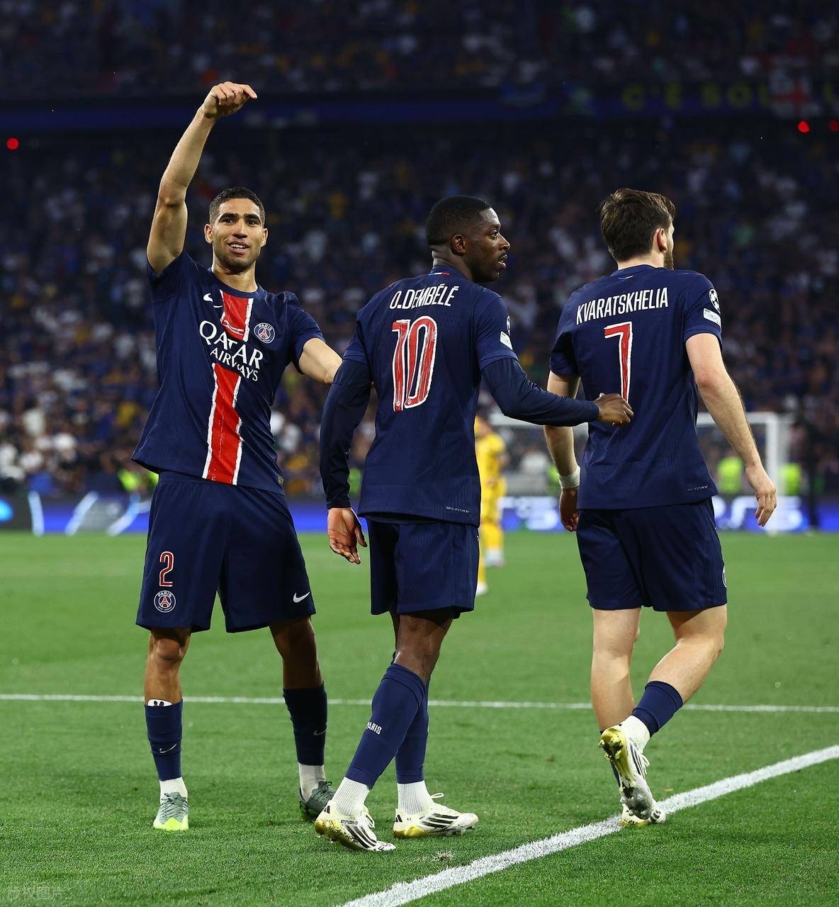 泰森对她实 泰森对她实