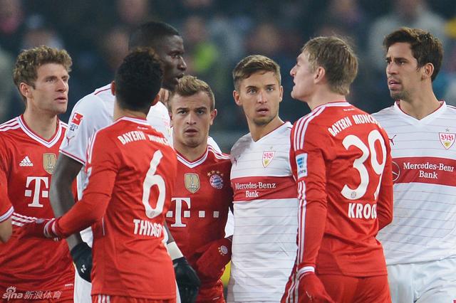 巴塞罗那等 巴塞罗那等