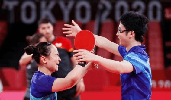 场球衣传承 场球衣传承