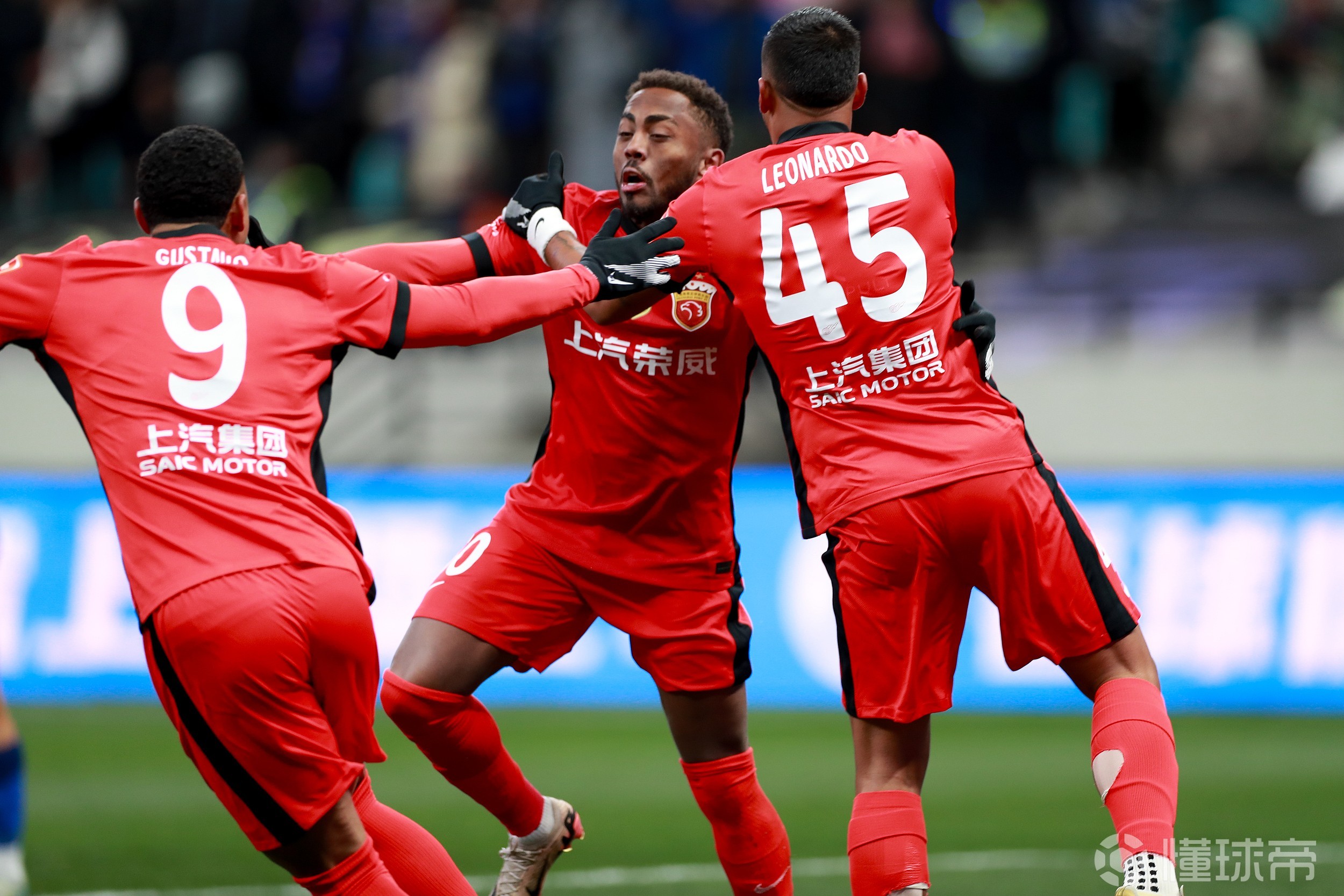 迷们奉献了 迷们奉献了